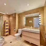 Del Mar Ii Beachfront- Eaw Homes Apartamento Marbella