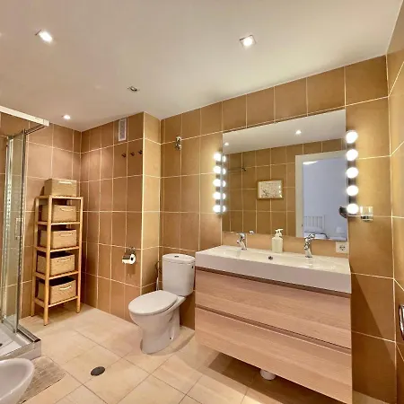 Del Mar Ii Beachfront- Eaw Homes Apartamento Marbella